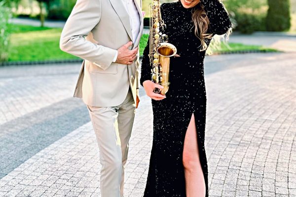 Saksofonistka z djem na wesele i event w Warszawie, wesele na Mazurach